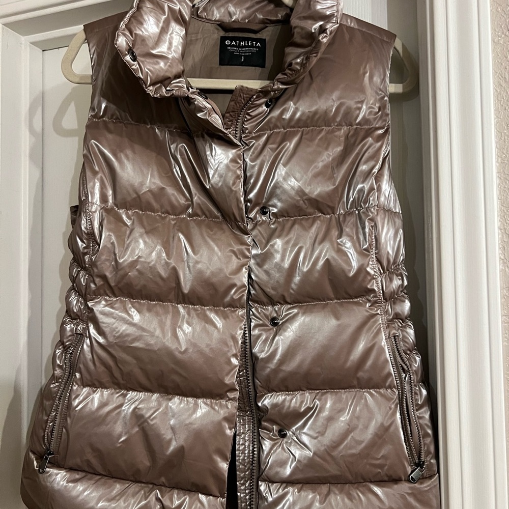 Athleta‎ Downtown Puffer Vest Metallic Taupe Insulated Women’s - Small